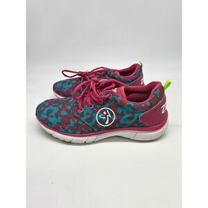 Zumba Fly Print Womens Size 7 Dance Fitness Shoes Sneakers Teal Pink Camo